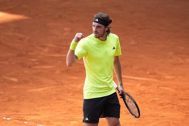 九游体育直播-日本网球队爆冷英国网球队,西西帕斯送出助攻