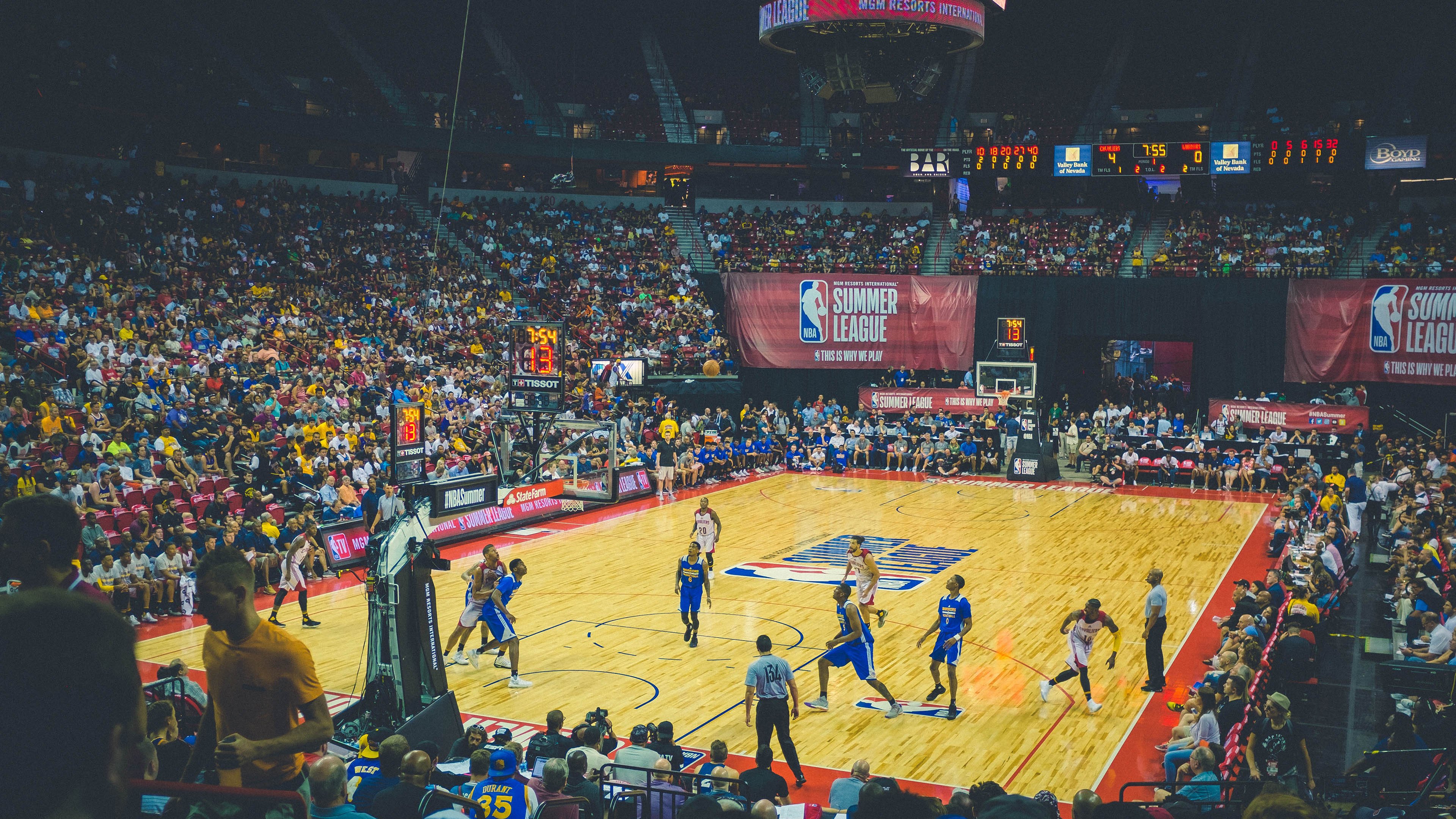 九游体育官方入口-王权更迭之夜，西亚卡姆关键节点连斩爵士，国王强行终结西部悬念